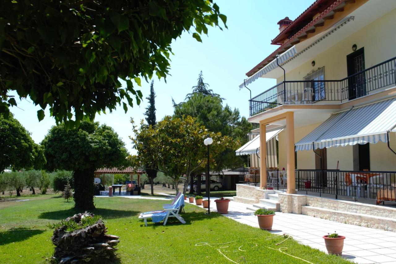 Olivemare Holidays Nea Iraklia Exterior photo