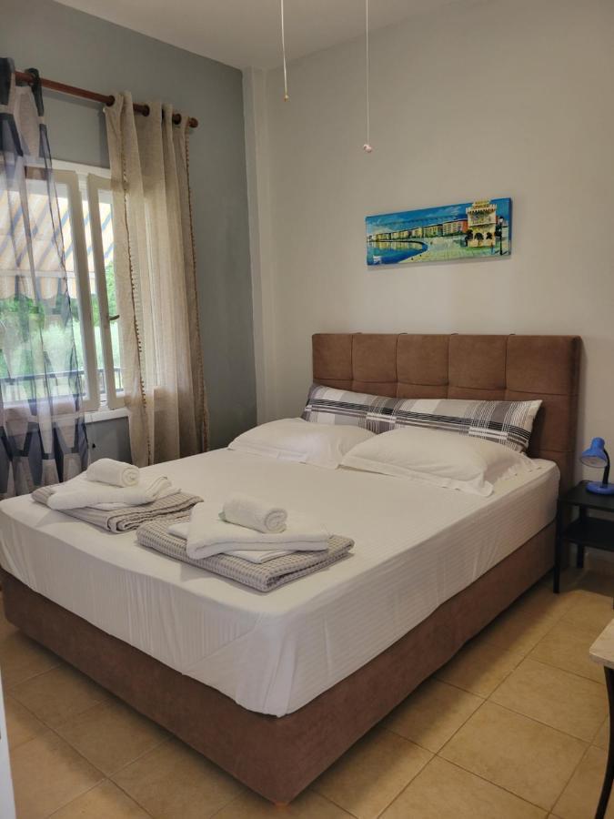 Olivemare Holidays Nea Iraklia Exterior photo