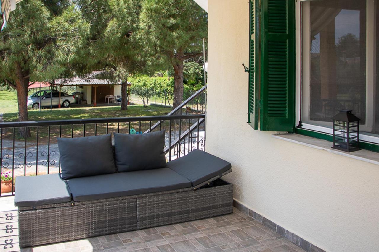 Olivemare Holidays Nea Iraklia Exterior photo